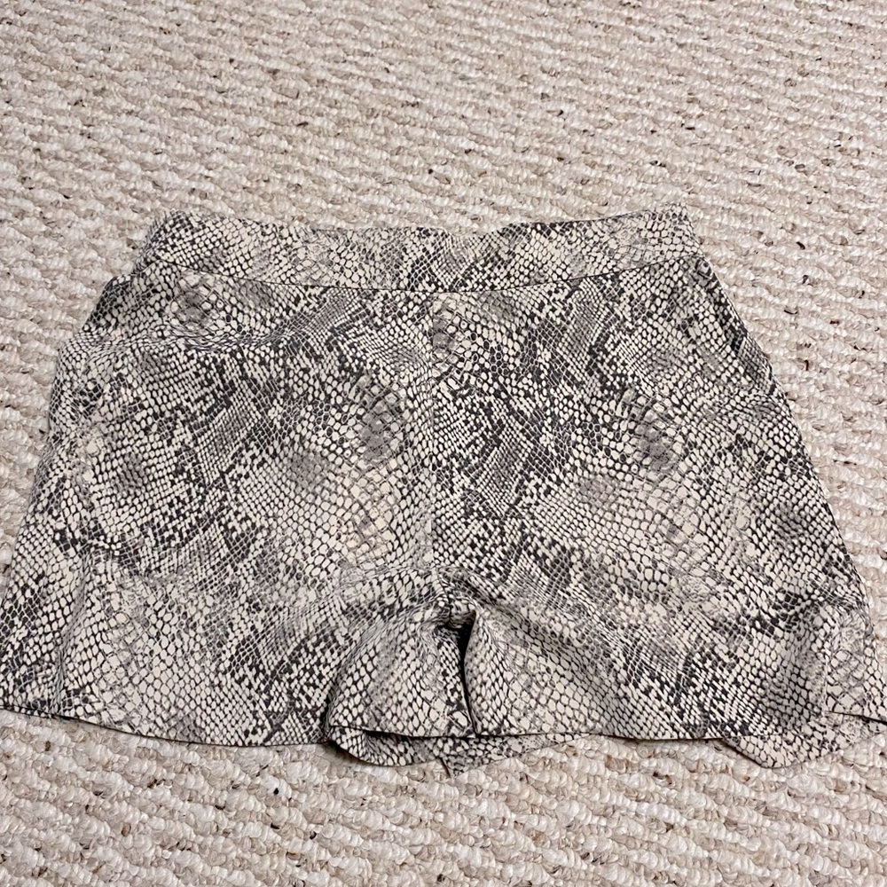 CALVIN KLEIN SHORTS